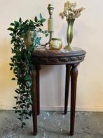 Uniek boho vintage houten tafeltje met marmeren blad, Ophalen, Minder dan 55 cm, Gebruikt, Rond