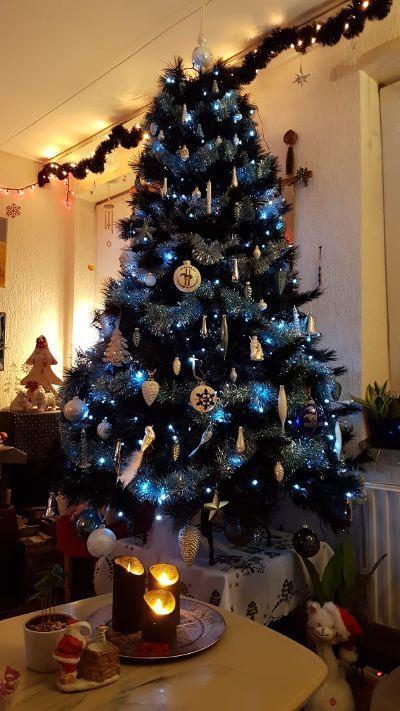 mooie zwarte kunstkerstboom 1,95 mtr lang, Diversen, Kerst, Zo goed als nieuw, Ophalen