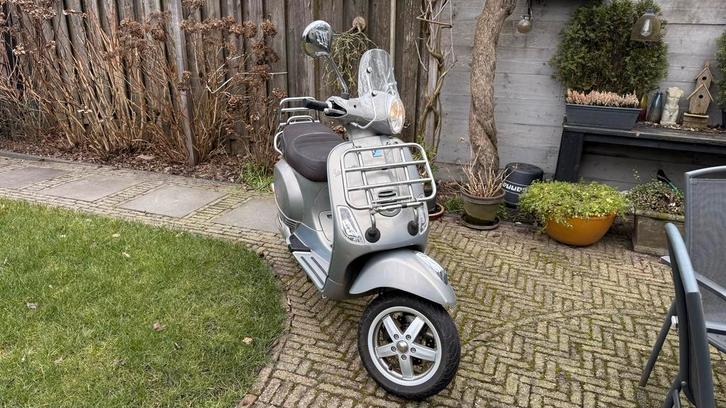 Vespa Piaggio Scooter te koop 2013 1 eigenaar, Fietsen en Brommers, Brommers | Vespa, Gebruikt, Overige modellen, Maximaal 45 km/u