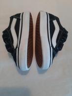 Black Vans Kids Old Skool Sneakers - US Toddler Size 4.5!, Jongen, Vans, Zo goed als nieuw, Sportschoenen