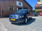 Volkswagen Touran 1.2 TSI Trendline BlueMotion ( Navigatie +, Auto's, Volkswagen, Voorwielaandrijving, Euro 5, Zwart, 4 cilinders