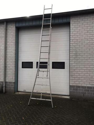 Diverse ladders en trappen + RSS dakrandbeveiliging