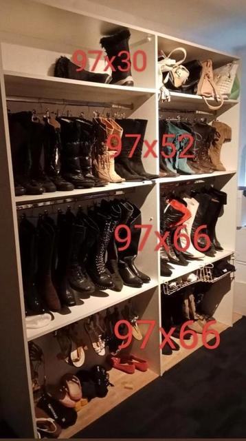SCHOENEN/LAARZENKAST beschikbaar voor biedingen