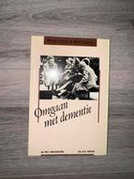 Omgaan met dementie boek, Ophalen of Verzenden, Zo goed als nieuw, Gezondheid en Conditie