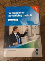 Veiligheid en beveiliging basis II - Beveiliger 2/3, Boeken, Ophalen of Verzenden, Zo goed als nieuw, MBO