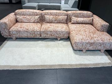 Ligne Roset hoekbank Noka beschikbaar voor biedingen