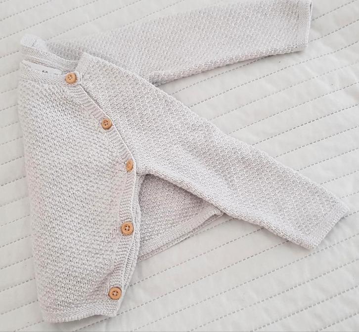 Zara truitje met knopen maat 74 baby kleding truien trui, Kinderen en Baby's, Babykleding | Maat 74, Zo goed als nieuw, Jongetje