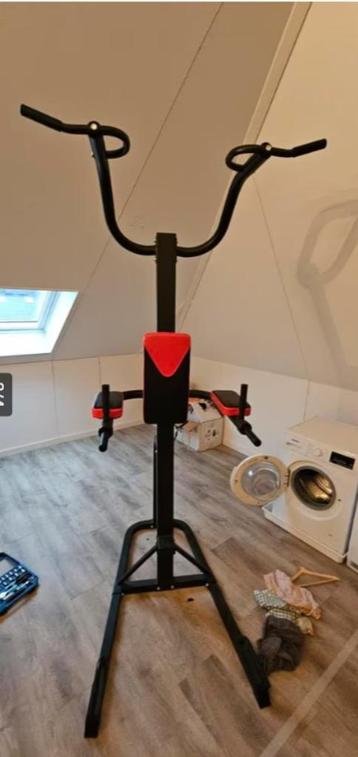 Gorilla Power Tower Krachtstation Pull Up & Dip leg raises beschikbaar voor biedingen