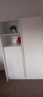Witte kledingkast met planken en hangruimte, Huis en Inrichting, Ophalen, Gebruikt, 100 tot 150 cm, 150 tot 200 cm