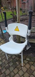 Douchestoel, Ophalen