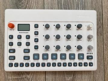 Elektron Model Samples beschikbaar voor biedingen