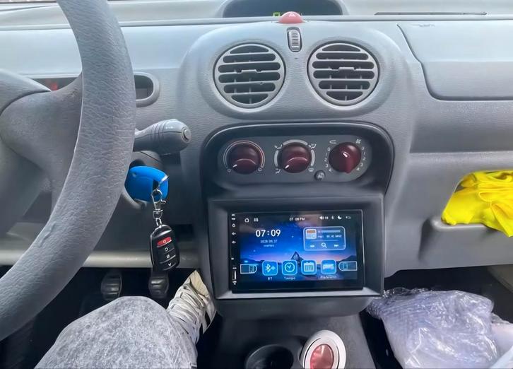 Renault twingo | 1996 - 2006 | Autoradio, Auto diversen, Autoradio's, Nieuw, Ophalen of Verzenden