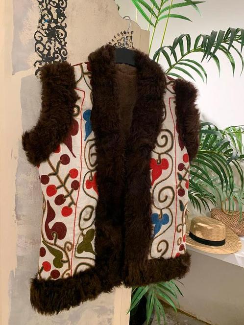 Afghaanse waistcoat M L suzani gilet, Kleding | Dames, Bodywarmers, Zo goed als nieuw, Maat 38/40 (M), Bruin, Ophalen of Verzenden