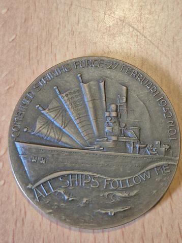 Bronzen Penning "Slag in de Javazee 1942-1952" van Zegveld beschikbaar voor biedingen