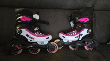 In nieuwstaat verstelbare skeelers 31-34 beschikbaar voor biedingen