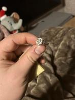 2 Rozet Ringen: Platina & 18K Goud, Gebruikt, Ophalen of Verzenden, Kleiner dan 17, Met edelsteen