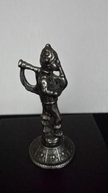 HINDI beeldje Miniatuur <> MUZIKANT <> Gegoten METAAL beschikbaar voor biedingen