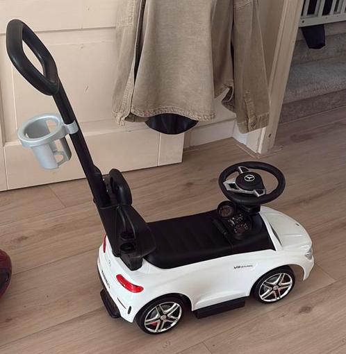 Mercedes benz loopauto baby met duwstang + bekerhouder, Kinderen en Baby's, Speelgoed | Buiten | Voertuigen en Loopfietsen, Zo goed als nieuw