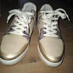 Nikkie Sneakers Maat 40 - Slangenprint & Goud, Kleding | Dames, Schoenen, Beige, Ophalen of Verzenden, Nikkie, Sneakers of Gympen