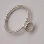 Zilveren ring met hart - Hans Henrik Nygaard, Sieraden, Tassen en Uiterlijk, Ringen, Gebruikt, Verzenden, 19 tot 20, Met edelsteen