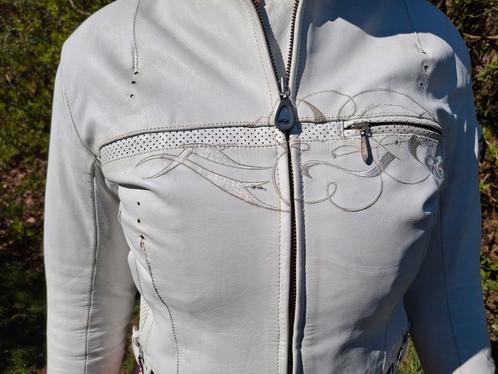 Mooie leren Held dames motorjas (wit). Mt 40 (valt kleiner), Motoren, Kleding | Motorkleding, Jas | leer, Dames, Tweedehands, Ophalen of Verzenden