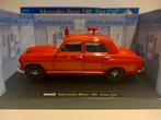 Mercedes Benz 180 Ponton Brandweer Revell metal 1:18 KRD, Hobby en Vrije tijd, Modelauto's | 1:18, Ophalen of Verzenden, Zo goed als nieuw