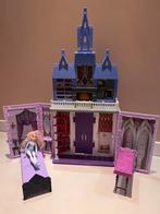 Frozen Barbie kasteel met een Elsa pop, Kinderen en Baby's, Speelgoed | Poppenhuizen, Ophalen, Gebruikt, Toebehoren
