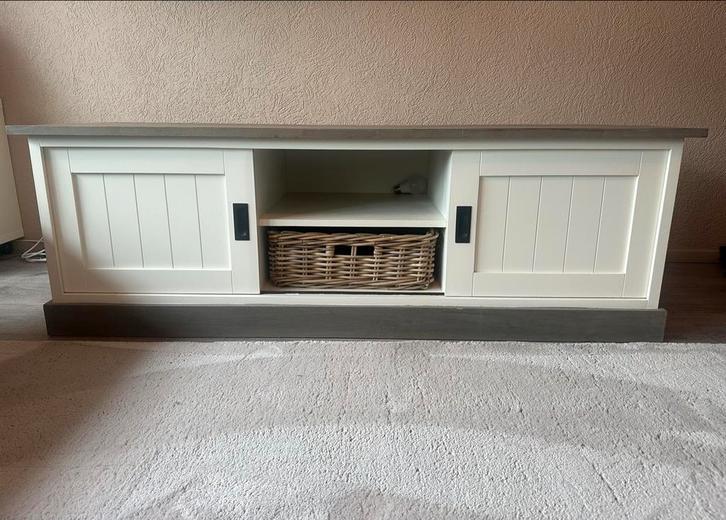 Mooie Tv Kast met Schuifdeuren, Huis en Inrichting, Kasten | Televisiemeubels, Zo goed als nieuw, Minder dan 100 cm, 100 tot 150 cm
