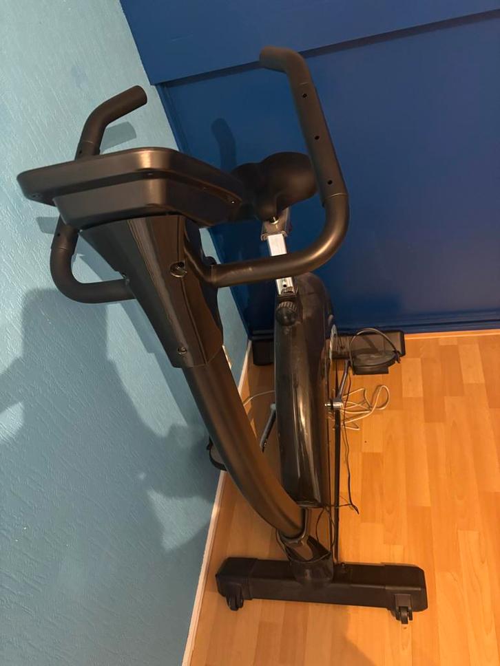 Hometrainer - Fit Bike, Sport en Fitness, Fitnessapparatuur, Gebruikt, Hometrainer, Benen, Metaal, Ophalen