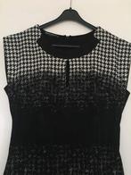 Rinascimento zwart witte jurk maat M bodycon pied de poule, Via Pratese 85, Pistoia, Toscane 51100, Zwart, Rinascimento, Shop@rinascimento.com