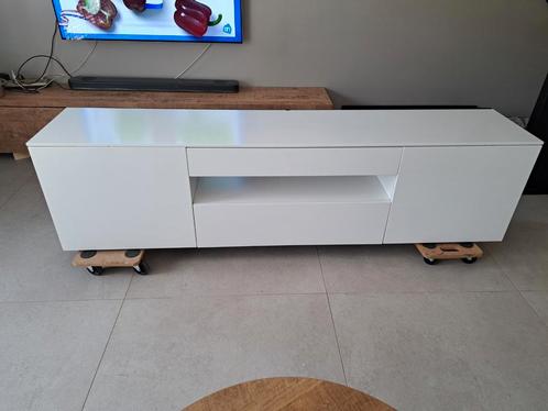Karat tv meubel 210 cm lang, Huis en Inrichting, Kasten | Televisiemeubels, Gebruikt, Minder dan 100 cm, 200 cm of meer, 25 tot 50 cm