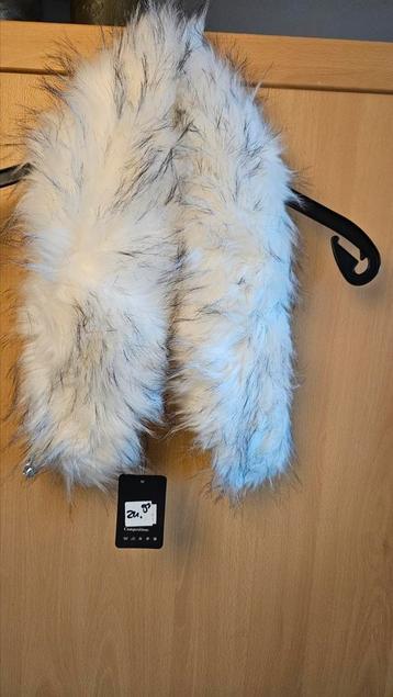 Prachtige sjaal in bontlook, NIEUW met kaartje! beschikbaar voor biedingen