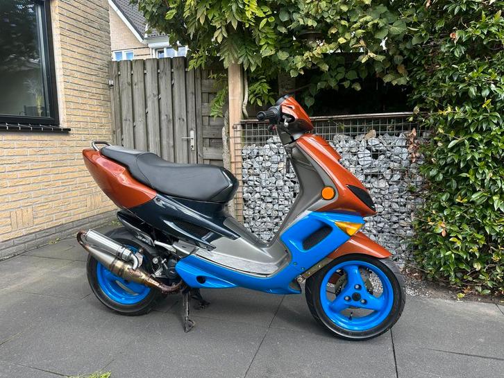 Unieke custom Peugeot Speedfight 1 LC in top staat!, Fietsen en Brommers, Scooters | Peugeot, Zo goed als nieuw, Speedfight, Maximaal 45 km/u