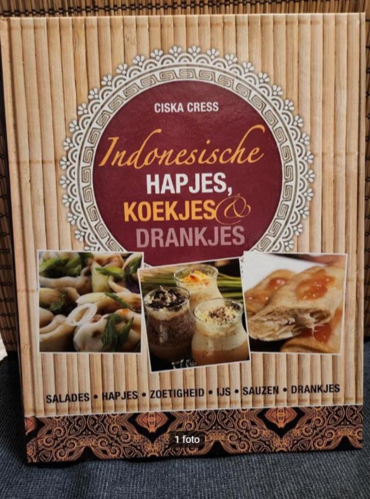 Indonesische hapjes, koekjes & drankjes, Boeken, Kookboeken, Zo goed als nieuw, Ophalen of Verzenden