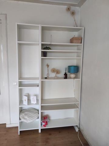 2 IKEA Billy kasten  beschikbaar voor biedingen