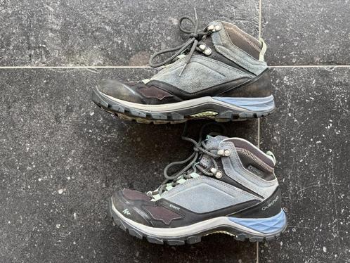 Bergschoenen Quechua 38, Kinderen en Baby's, Kinderkleding | Schoenen en Sokken, Zo goed als nieuw, Sportschoenen, Jongen of Meisje