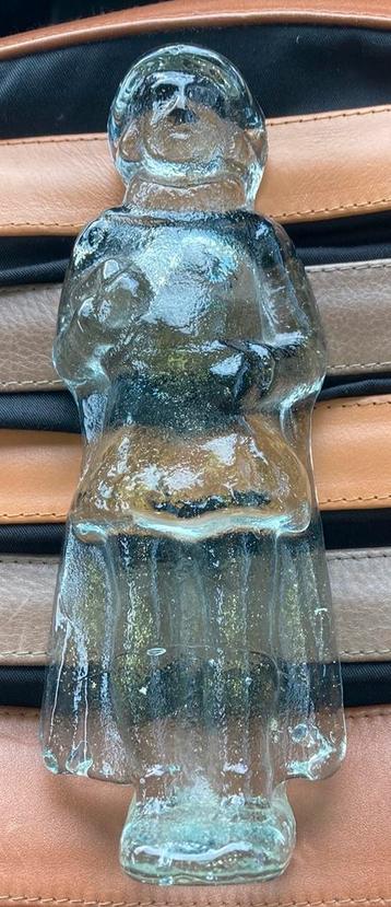 Glas beeld Scandinavië Dame Vrouw beschikbaar voor biedingen