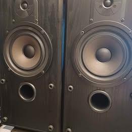 Bowers & Wilkins (B&W) V202 Luidsprekerset - Topmerk!, Audio, Tv en Foto, Luidsprekers, Zo goed als nieuw, Front, Rear of Stereo speakers