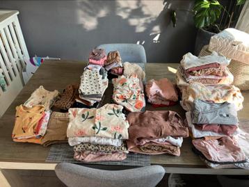 Groot pakket babykleding meisjes maat 62/68 beschikbaar voor biedingen