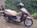 Peugeot kisbee 2017 6800 km blauw kenteken, Fietsen en Brommers, Scooters | Peugeot, Ophalen, Overige modellen, Maximaal 45 km/u