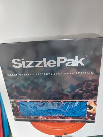 Opvulmateriaal Sizzlepak turquoise carton  beschikbaar voor biedingen