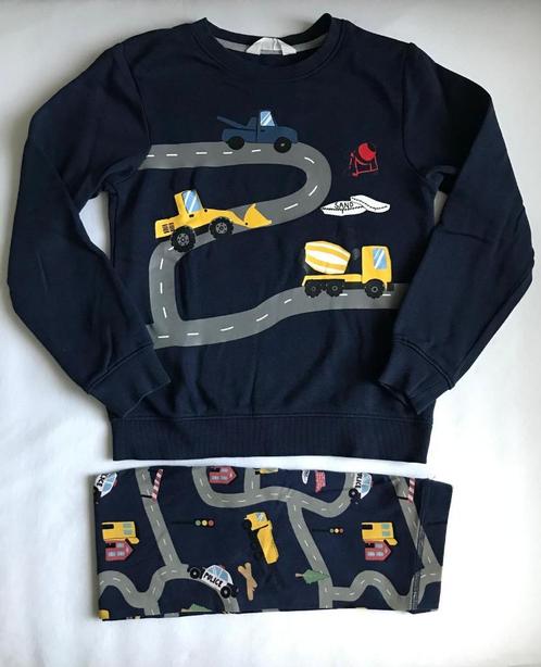 Stoer:Jongens pyjama/ jogging pak/ huispak /134/140 - ZGAN, Kinderen en Baby's, Kinderkleding | Maat 134, Zo goed als nieuw, Jongen