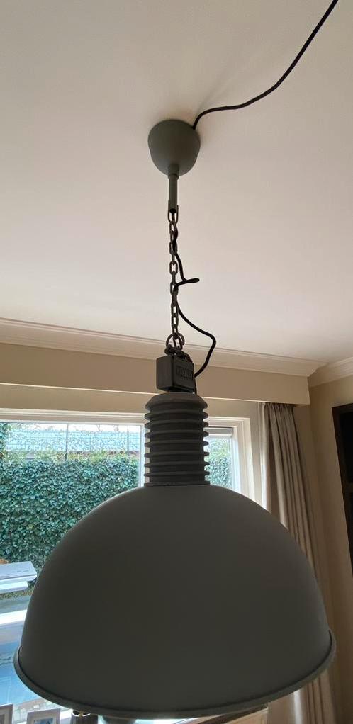 Twee hanglampen van het merk Frezoli, type Lozz, grijs, Huis en Inrichting, Lampen | Hanglampen, Zo goed als nieuw, Minder dan 50 cm