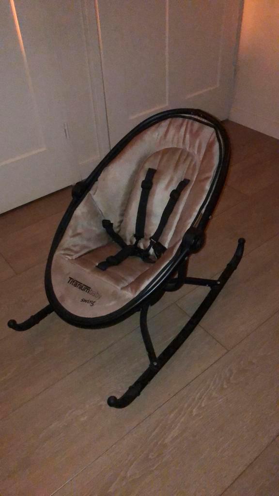 Titanium baby swing wipstoel, Kinderen en Baby's, Wipstoeltjes, Gebruikt, Wipstoel, Overige merken, Verstelbaar, Ophalen
