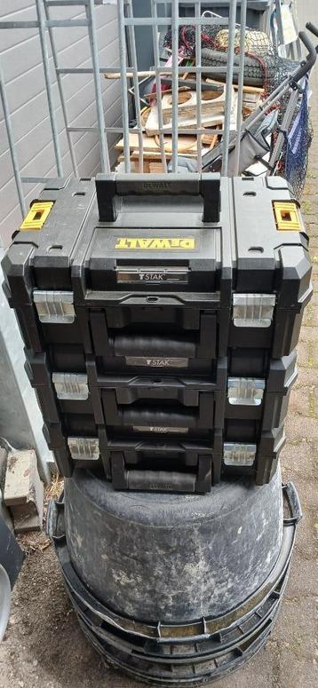 DeWalt De walt sistainer systainer gereedchapkoffer koffer beschikbaar voor biedingen