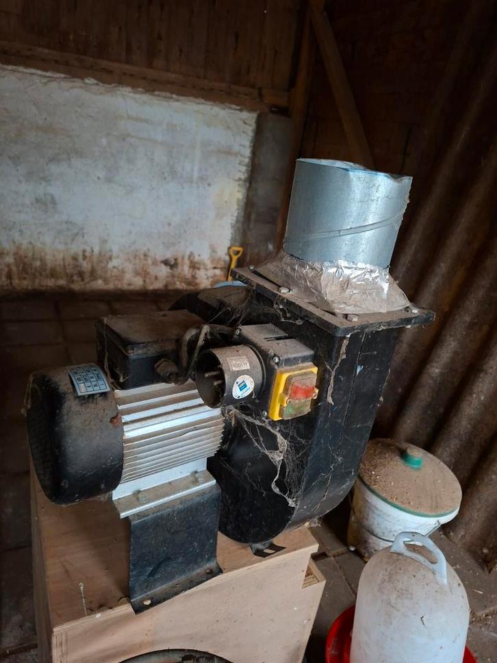Blower 220v, Doe-het-zelf en Verbouw, Gereedschap | Machine-onderdelen en Toebehoren, Zo goed als nieuw, Ophalen of Verzenden