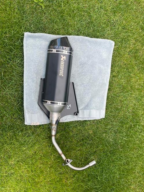 Akrapovic uitlaat scooters 50cc/80cc E5, Fietsen en Brommers, Brommeronderdelen | Scooters, Gebruikt, Uitlaat, Ophalen of Verzenden
