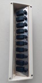 Schakelpaneel, 10 schakelaars, met zekeringen., Ophalen of Verzenden, Zo goed als nieuw, Kabel of Apparatuur
