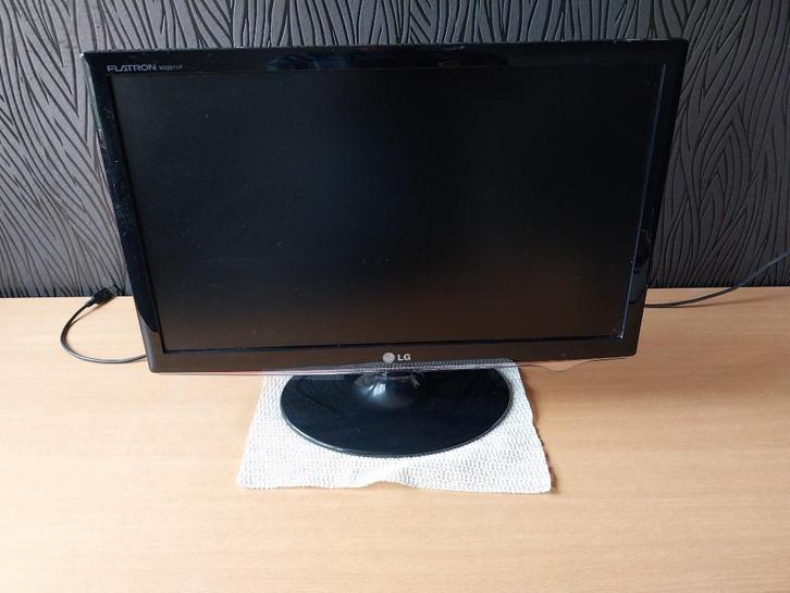 LG LCD Beeldscherm W2261VP-PF Zwart, Computers en Software, Monitoren, Zo goed als nieuw, 60 Hz of minder, HDMI, IPS, Full HD