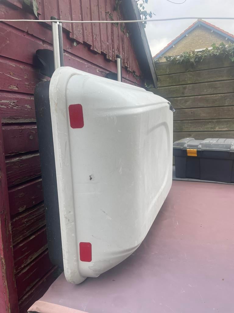 Auto dakkoffer met Tule merk dragers, Minder dan 20 liter, Boiler, Ophalen of Verzenden, Minder dan 3 jaar oud